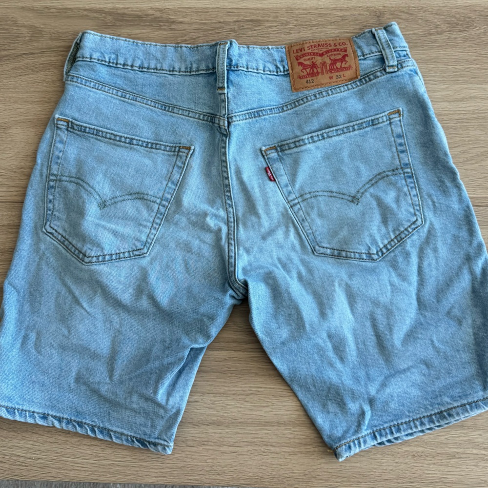 Levi’s shorts